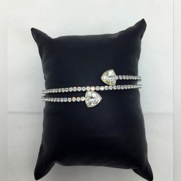 Swarovski Crystal Twisty Drop Bangle NWT/NIB 6" - Picture 1 of 4
